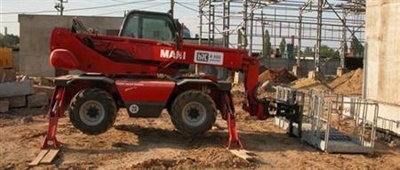 Погрузчик с телескопической стрелой MANITOU